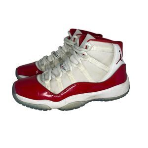 Size 7Y/8.5W Jordan 11 Retro Cherry GS
